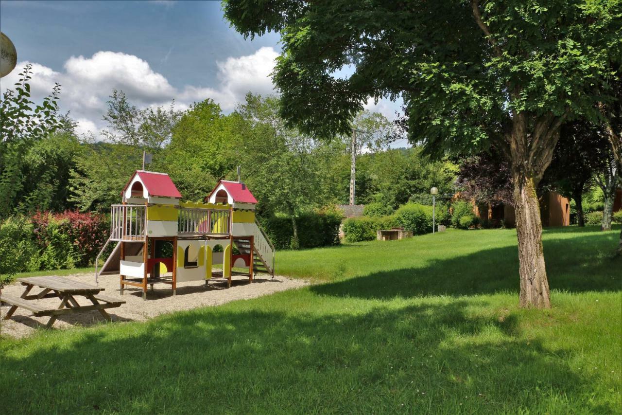 Camping Le Paisserou Najac Zewnętrze zdjęcie