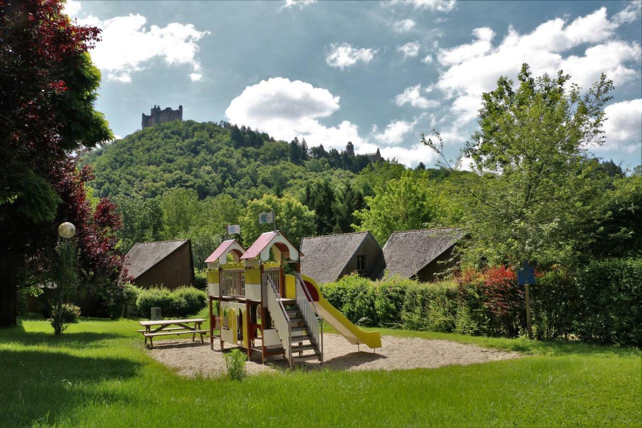 Camping Le Paisserou Najac Zewnętrze zdjęcie